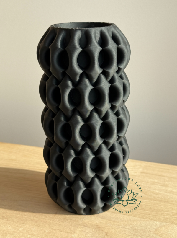 XIOMU Vase - Image 3